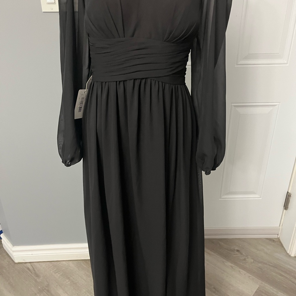 175–NWT JJs House Black Long Sleeve Gown